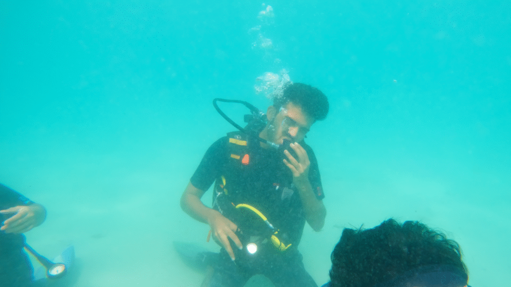 Confined water dive on the shore.